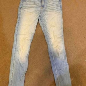 Hollister High Rise Super Skinny Jean's Size: 7R - 28x30